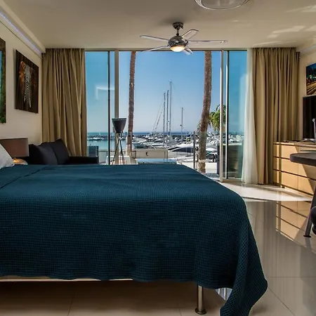 First Line P. Banus Sleeps 4 מארבלה