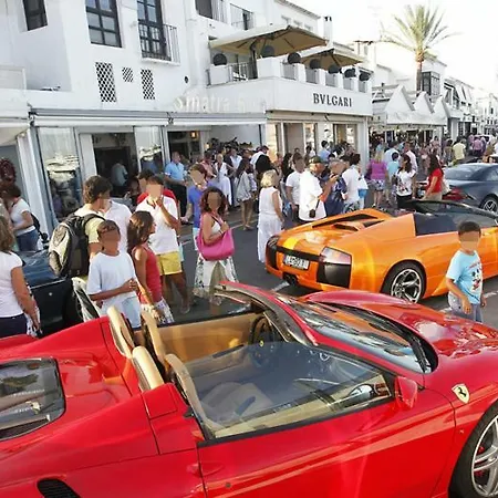 First Line P. Banus Sleeps 4 Appartement