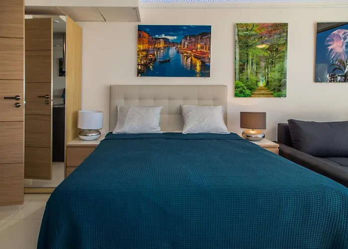公寓 First Line P. Banus Sleeps 4