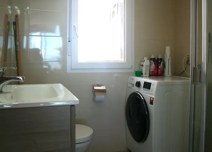 First Line P. Banus Sleeps 4 *