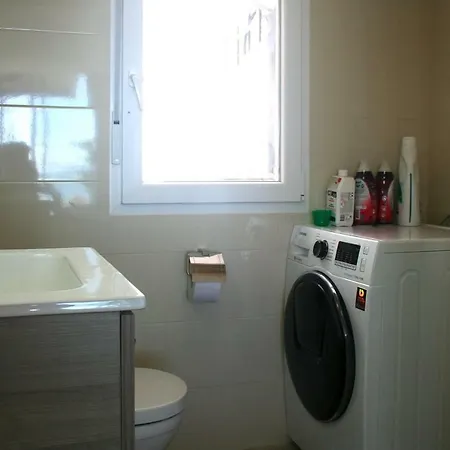 First Line P. Banus Sleeps 4 *