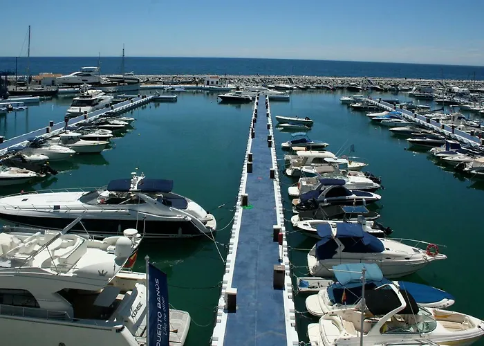 Apartment First Line P. Banus Sleeps 4